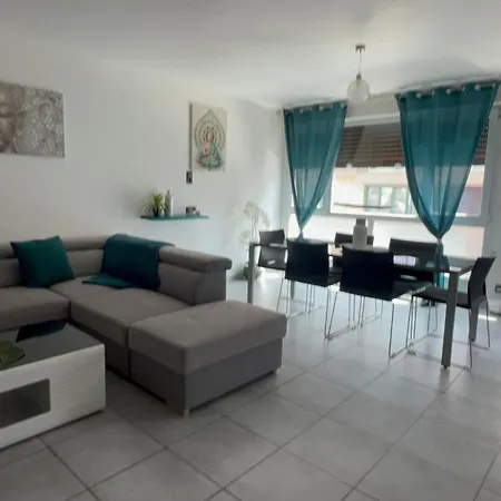 Apartmán Avec Piscine Le Palace Centre *