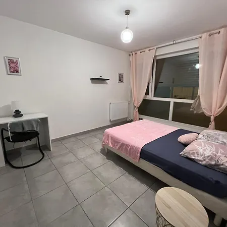 Apartmán Avec Piscine Le Palace Centre *